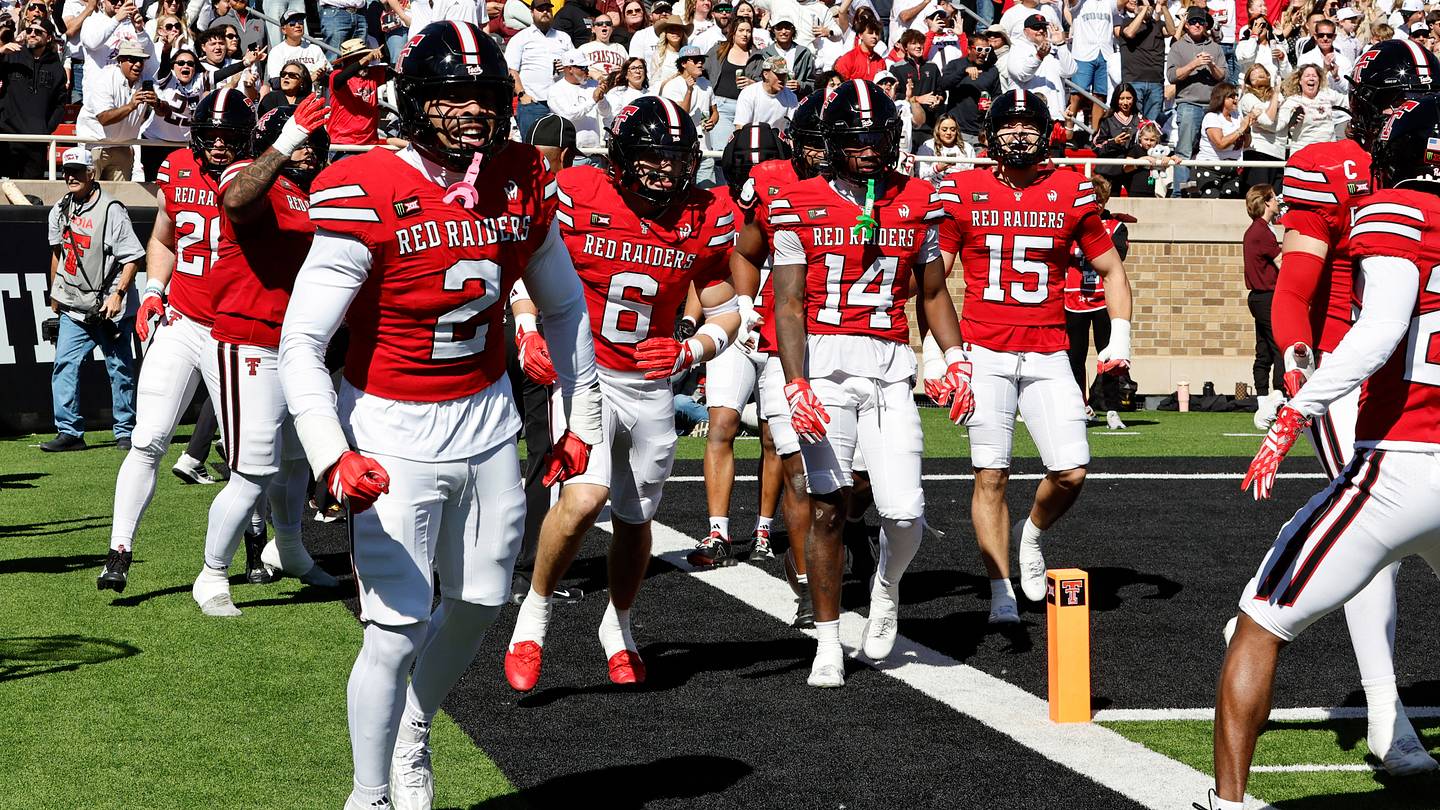 College football chaos helps Texas Tech continue its rise in the top 10
