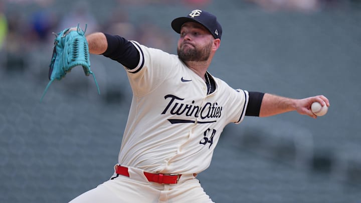 The Twins are sending reliever Danny Coulombe to the Rangers ahead of the trade deadline.
