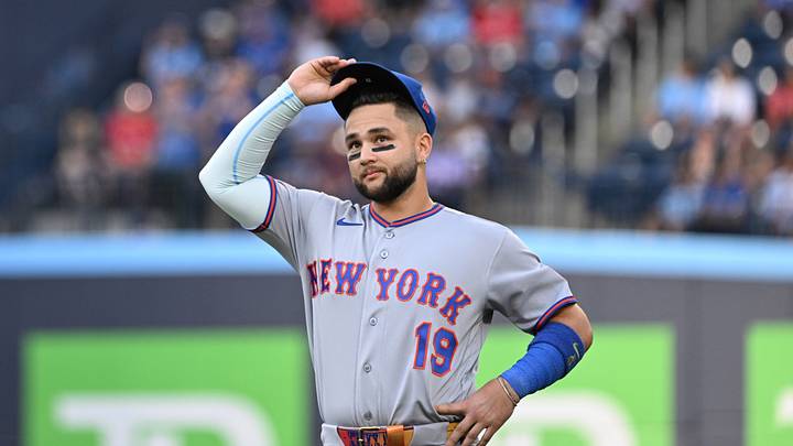 Jun 29, 2026; Toronto, Ontario, CAN;  New York Mets third baseman Bo Bichette (19) acknowledges fans applause after watching a video tribute before playing his former club the Toronto Blue Jays at Rogers Centre. Mandatory Credit: Dan Hamilton-Imagn Images