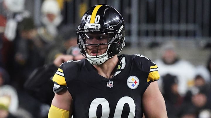 Nov 30, 2025; Pittsburgh, Pennsylvania, USA; Pittsburgh Steelers linebacker T.J. Watt (90) looks on during the third quarter against the Buffalo Bills at Acrisure Stadium. Mandatory Credit: Charles LeClaire-Imagn Images