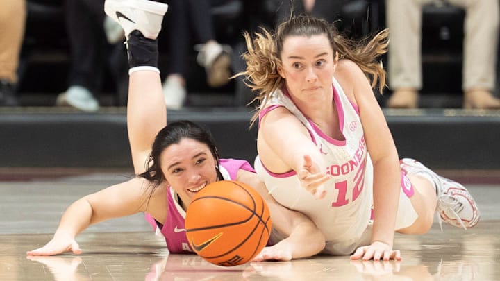 Oklahoma guard Payton Verhulst battles for the ball against Alabama.