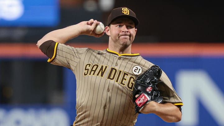 Sep 16, 2025; New York City, New York, USA; San Diego Padres starting pitcher Michael King (34) delivers a pitch during the third inning against the New York Mets at Citi Field. Mandatory Credit: Vincent Carchietta-Imagn Images