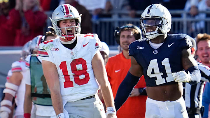 Ohio State Buckeyes quarterback Will Howard (18)
