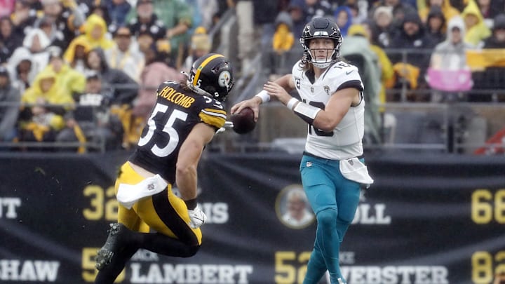 Oct 29, 2023; Pittsburgh, Pennsylvania, USA;  Jacksonville Jaguars quarterback Trevor Lawrence (16)