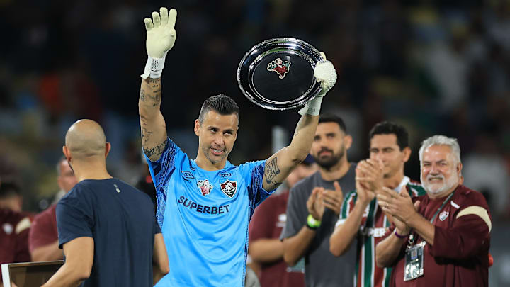 Fábio se tornou o jogador com mais jogos na história do futebol