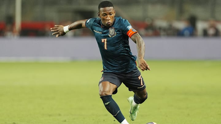 Pervis Estupinan wird zur AC Mailand wechseln