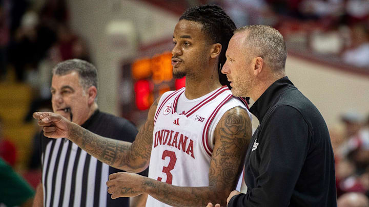 Indiana's Lamar Wilkerson (3) talks with Head Coach Darian DeVries during the Indiana versus Chicago State men's basketball game at Simon Skjodt Assembly Hall on Saturday, Dec. 20, 2025. Indiana's Lamar Wilkerson (3) talks with Head Coach Darian DeVries during the Indiana versus Chicago State men's basketball game at Simon Skjodt Assembly Hall on Saturday, Dec. 20, 2025.