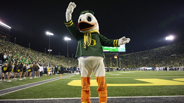 The Duck points the way back to Seattle during the second half of Oregon's 49-21 victory over Washington in November 2024.