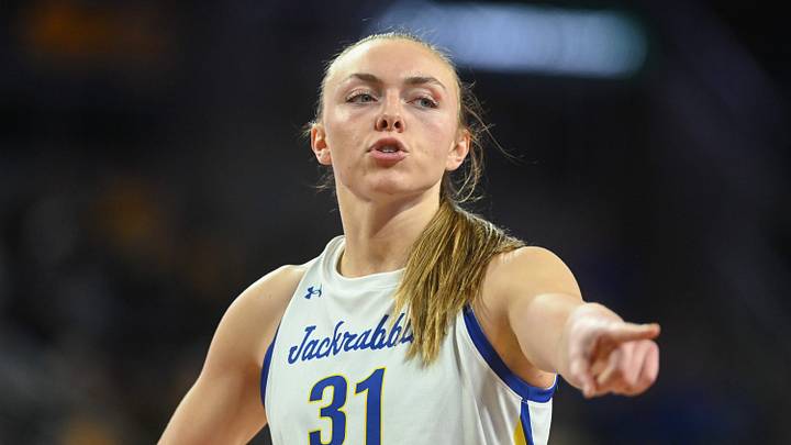 South Dakota State Jackrabbits forward Brooklyn Meyer (31) points to her teammate while playing against the Kansas City Roos during Summit League quarterfinals on Thursday, March 5, 2026, at Denny Sanford Premier Center in Sioux Falls, South Dakota.