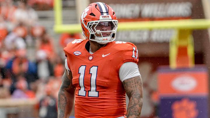 Clemson defensive lineman Peter Woods (11) during the second quarter at Memorial Stadium in Clemson, S.C. Saturday, September 6, 2025. Clemson defensive lineman Peter Woods (11) during the second quarter at Memorial Stadium in Clemson, S.C. Saturday, September 6, 2025.