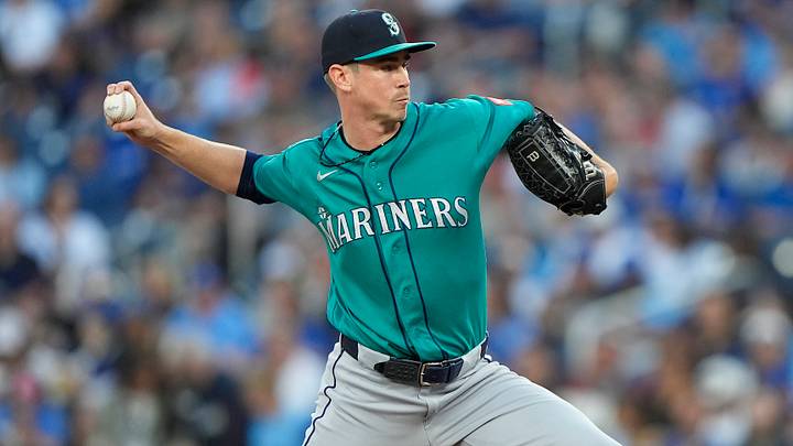 Aug 28, 2026; Toronto, Ontario, CAN; Seattle Mariners starting pitcher Emerson Hancock (26) pitches to the Toronto Blue Jays during the first inning at Rogers Centre. Mandatory Credit: John E. Sokolowski-Imagn Images Aug 28, 2026; Toronto, Ontario, CAN; Seattle Mariners starting pitcher Emerson Hancock (26) pitches to the Toronto Blue Jays during the first inning at Rogers Centre. Mandatory Credit: John E. Sokolowski-Imagn Images