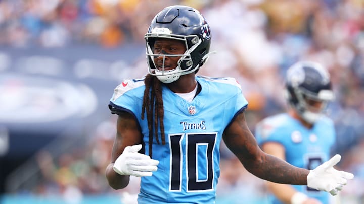 Green Bay Packers v Tennessee Titans