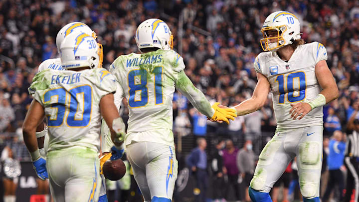 Los Angeles Chargers quarterback Justin Herbert (10).