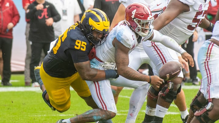Alabama v Michigan - ReliaQuest Bowl
