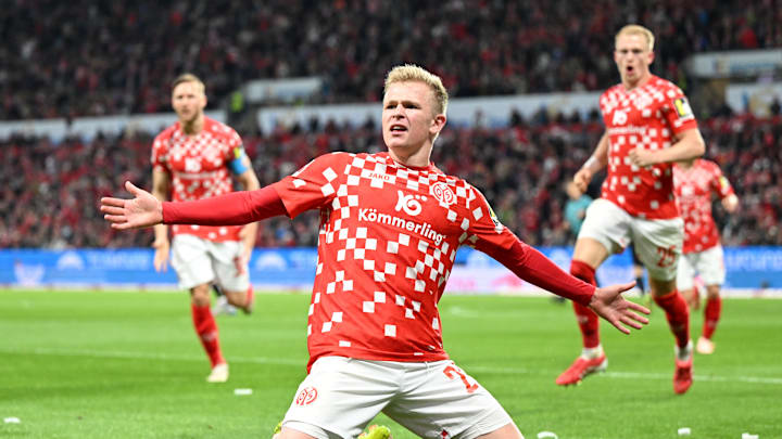 Jonathan Burkardt von Mainz 05 Jonathan Burkardt von Mainz 05