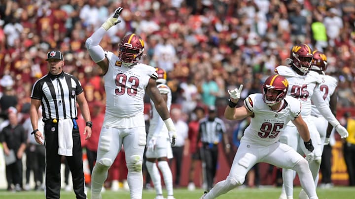 Washington Commanders defensive tackle Jonathan Allen (93)