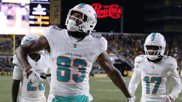 Dec 15, 2025; Pittsburgh, Pennsylvania, USA; Miami Dolphins tight end Darren Waller (83) reacts after scoring a touchdown in the fourth quarter against the Pittsburgh Steelers at Acrisure Stadium. Mandatory Credit: Charles LeClaire-Imagn Images Dec 15, 2025; Pittsburgh, Pennsylvania, USA; Miami Dolphins tight end Darren Waller (83) reacts after scoring a touchdown in the fourth quarter against the Pittsburgh Steelers at Acrisure Stadium. Mandatory Credit: Charles LeClaire-Imagn Images