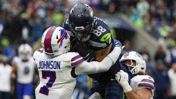 Oct 27, 2024; Seattle, Washington, USA; Seattle Seahawks tight end AJ Barner (88) runs for yards after the catch against Buffalo Bills cornerback Taron Johnson (7) during the second quarter at Lumen Field. Mandatory Credit: Joe Nicholson-Imagn Images Oct 27, 2024; Seattle, Washington, USA; Seattle Seahawks tight end AJ Barner (88) runs for yards after the catch against Buffalo Bills cornerback Taron Johnson (7) during the second quarter at Lumen Field. Mandatory Credit: Joe Nicholson-Imagn Images