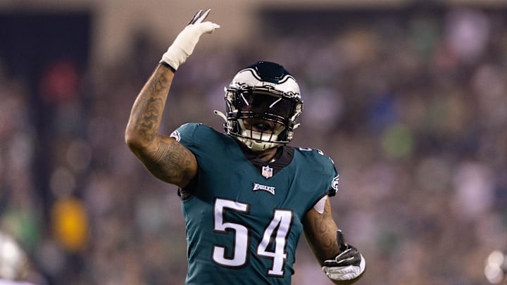 Oct 16, 2022; Philadelphia, Pennsylvania, USA; Philadelphia Eagles linebacker Shaun Bradley (54) reacts against the Dallas Cowboys during the second quarter at Lincoln Financial Field. Mandatory Credit: Bill Streicher-Imagn Images Oct 16, 2022; Philadelphia, Pennsylvania, USA; Philadelphia Eagles linebacker Shaun Bradley (54) reacts against the Dallas Cowboys during the second quarter at Lincoln Financial Field. Mandatory Credit: Bill Streicher-Imagn Images