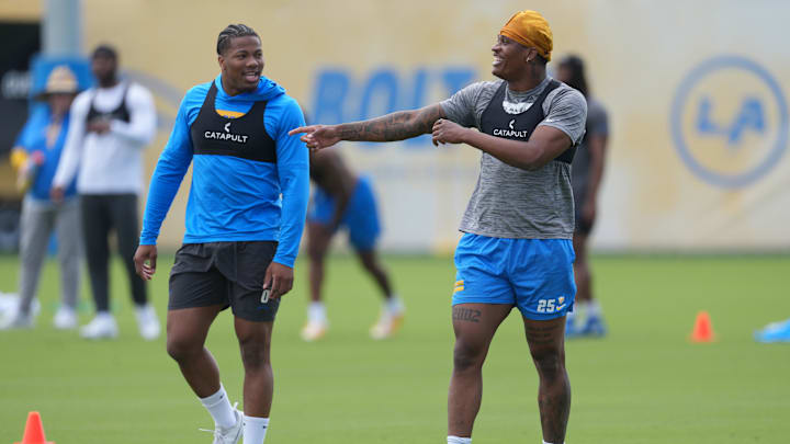  Los Angeles Chargers linebackers Daiyan Henley and Junior Colson during offseason workouts at The Bolt. 