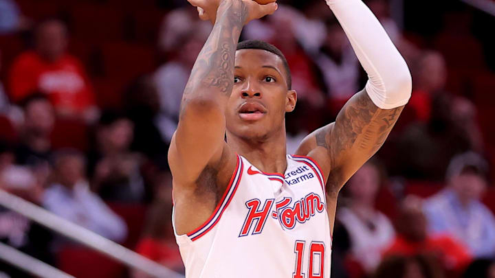 Apr 9, 2024; Houston, Texas, USA; Houston Rockets forward Jabari Smith Jr. (10) shoots a three-point shot against the Orlando Magic during the first quarter at Toyota Center. Mandatory Credit: Erik Williams-Imagn Images