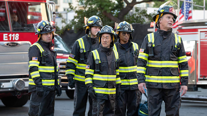 9-1-1 -ÒWannabesÓ - Things get messy for the 118 following a massive pipe explosion. Meanwhile, Athena investigates the brutal beating of a man found behind a grocery store, and BobbyÕs working relationship with Brad from ÒHOT SHOTSÓ just got a little more intimate. THURSDAY, NOV. 21 (8:00-9:00 p.m. EST) on ABC.
RYAN GUZMAN, OLIVER STARK, KENNETH CHOI, AISHA HINDS, PETER KRAUSE
