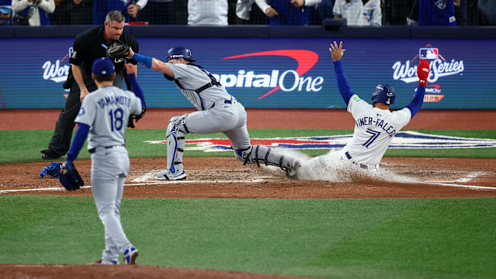 World Series - Los Angeles Dodgers v Toronto Blue Jays - Game Seven World Series - Los Angeles Dodgers v Toronto Blue Jays - Game Seven