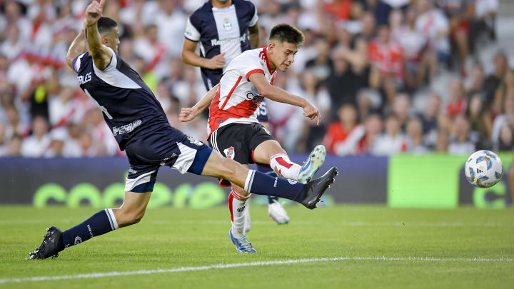River Plate v Gimnasia y Esgrima La Plata  - Copa de la Liga Profesional 2024