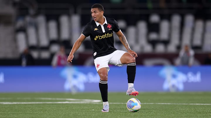 Mateus Carvalho vai cumprir suspensão em São Paulo.