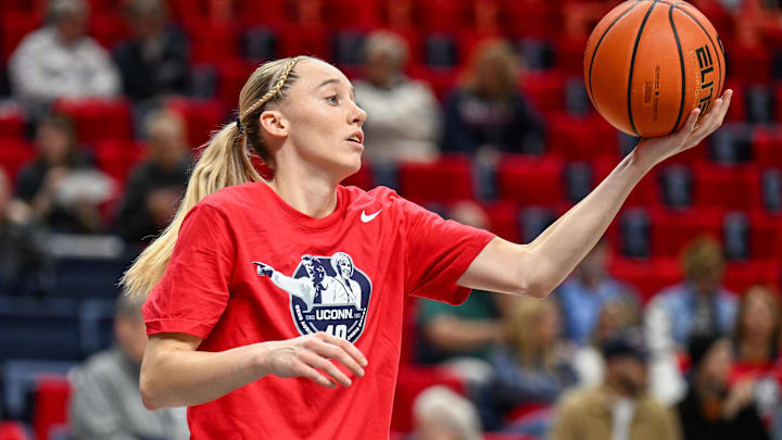 Connecticut Huskies guard Paige Bueckers (5) warms up before a game against the Fairleigh Dickinson Knights.