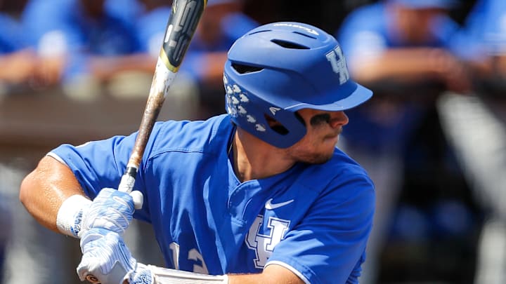 2017 NCAA Division I Men's Baseball Super Regional: Kentucky v Louisville
