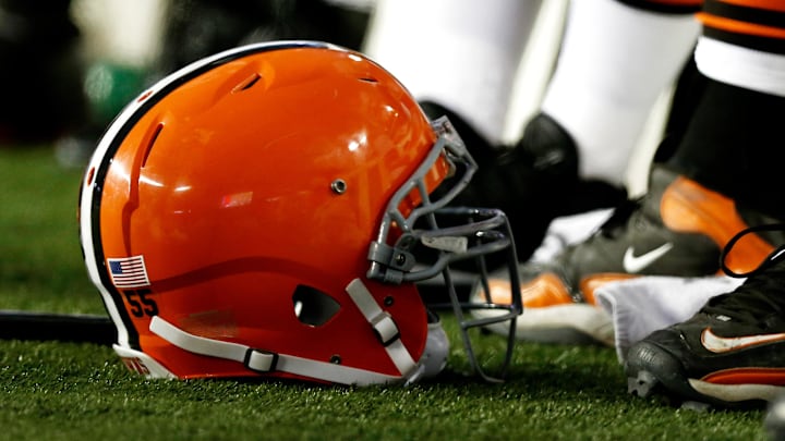 Dec 8, 2013; Foxborough, MA, USA; A Cleveland Browns helmet sits on the sidelines during the fourth quarter of New England's 27-26 win at Gillette Stadium. Mandatory Credit: Winslow Townson-Imagn Images Dec 8, 2013; Foxborough, MA, USA; A Cleveland Browns helmet sits on the sidelines during the fourth quarter of New England's 27-26 win at Gillette Stadium. Mandatory Credit: Winslow Townson-Imagn Images