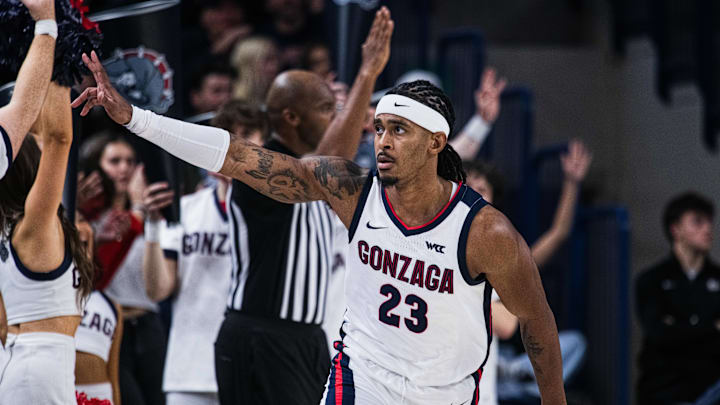 Gonzaga Bulldogs guard Adam Miller (23).