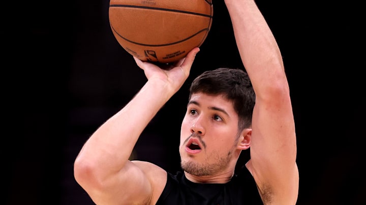 Mar 1, 2025; Houston, Texas, USA; Houston Rockets guard Reed Sheppard (15) warms up prior to the game against the Sacramento Kings at Toyota Center. Mandatory Credit: Erik Williams-Imagn Images Mar 1, 2025; Houston, Texas, USA; Houston Rockets guard Reed Sheppard (15) warms up prior to the game against the Sacramento Kings at Toyota Center. Mandatory Credit: Erik Williams-Imagn Images