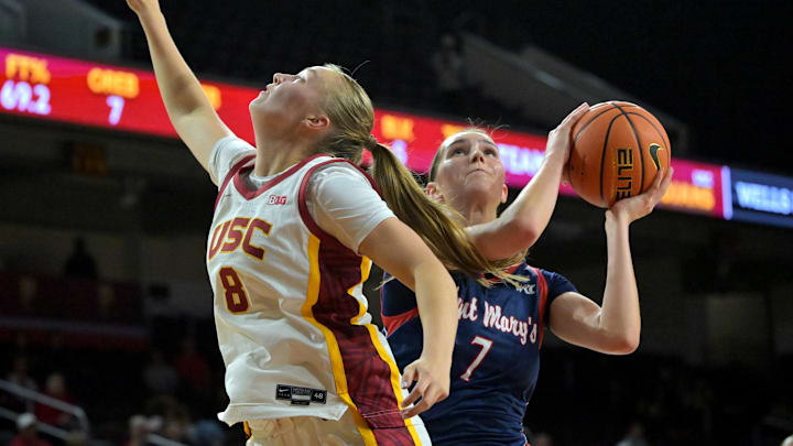 Clemson head coach Shawn Poppie has secured his fourth transfer portal addition of the offseason, and she currently stands as the second-tallest player on the roster.