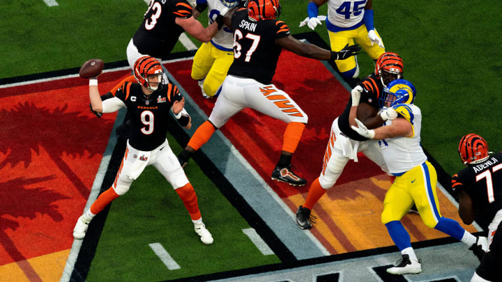 Cincinnati Bengals quarterback Joe Burrow (9) throws a pass during Super Bowl 56, Sunday, Feb. 13, 2022, at SoFi Stadium in Inglewood, Calif. Los Angeles Rams defeated Cincinnati Bengals 23-20.

Nfl Super Bowl 56 Los Angeles Rams Vs Cincinnati Bengals Feb 13 2022 Albert Cesare 5850