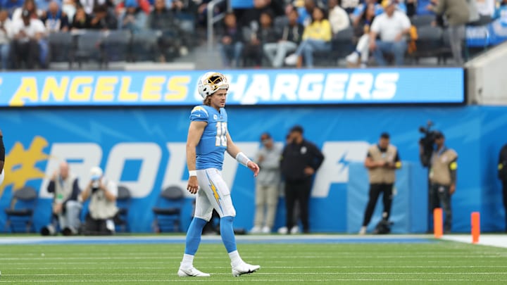 Los Angeles Rams v Los Angeles Chargers