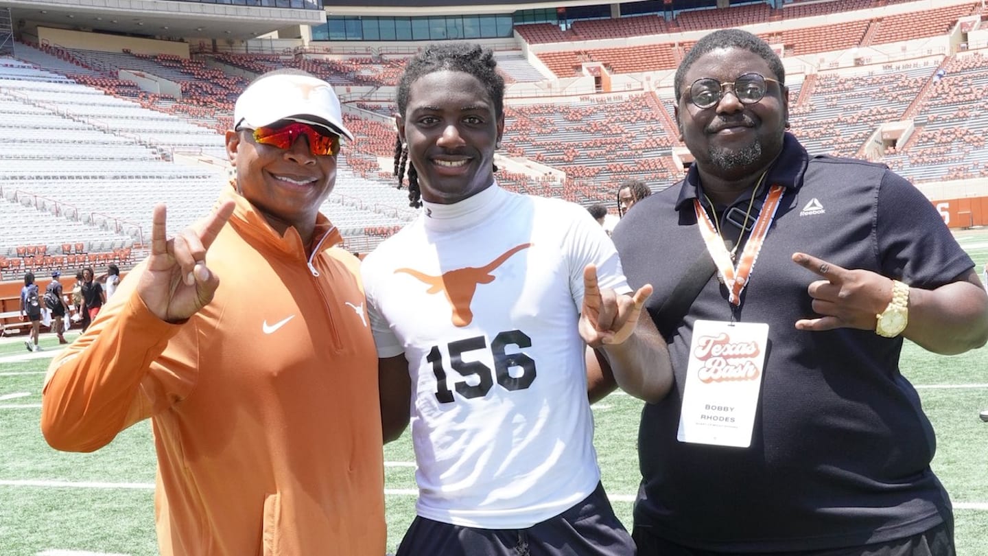 Texas Longhorns Could Be Major Contender For Top RB After De-Commitment From Rivals