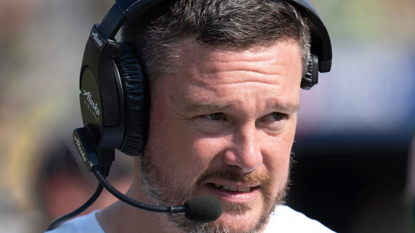 Oregon Ducks Reportedly Involved With NIL Enforcement