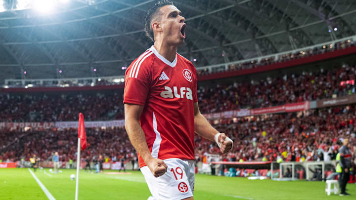 Borré está confirmado entre os titulares do Internacional contra o Ceará