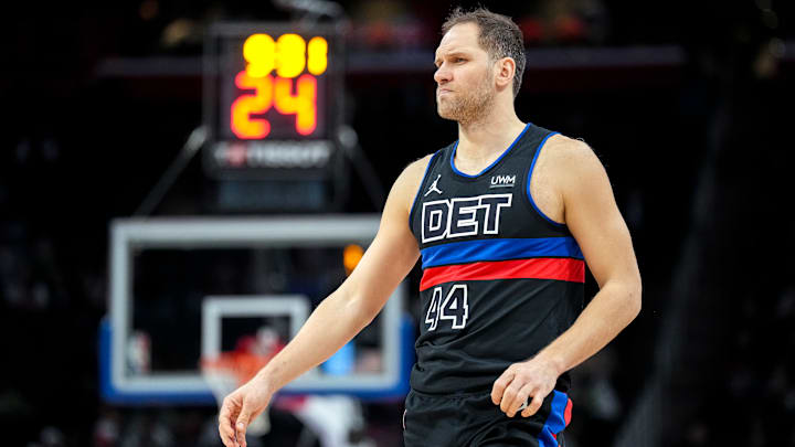 Minnesota Timberwolves v Detroit Pistons