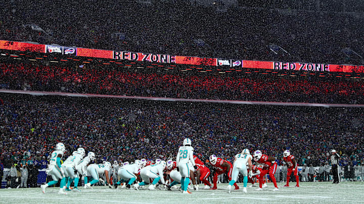 Miami Dolphins v Buffalo Bills