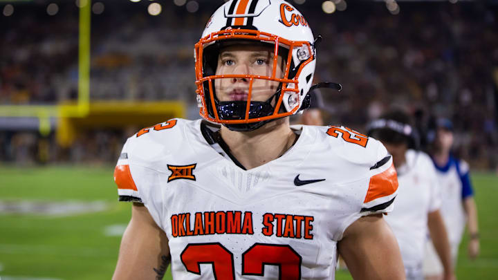 Sep 9, 2023; Tempe, Arizona, USA; Oklahoma State Cowboys linebacker Jeff Roberson (22) against the Arizona State Sun Devils at Mountain America Stadium. Mandatory Credit: Mark J. Rebilas-Imagn Images Sep 9, 2023; Tempe, Arizona, USA; Oklahoma State Cowboys linebacker Jeff Roberson (22) against the Arizona State Sun Devils at Mountain America Stadium. Mandatory Credit: Mark J. Rebilas-Imagn Images