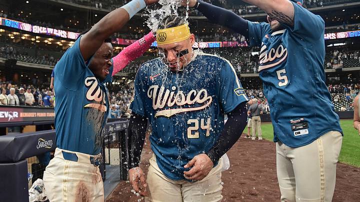Aug 21, 2026; Milwaukee, Wisconsin, USA; Milwaukee Brewers left fielder Luis Lara (18) and center fielder Garrett Mitchell (5) pours water on catcher William Contreras (24) after beating the Atlanta Braves at American Family Field. Mandatory Credit: Benny Sieu-Imagn Images Aug 21, 2026; Milwaukee, Wisconsin, USA; Milwaukee Brewers left fielder Luis Lara (18) and center fielder Garrett Mitchell (5) pours water on catcher William Contreras (24) after beating the Atlanta Braves at American Family Field. Mandatory Credit: Benny Sieu-Imagn Images
