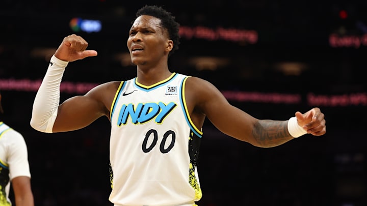 Dec 19, 2024; Phoenix, Arizona, USA; Indiana Pacers guard Bennedict Mathurin (00) against the Phoenix Suns at Footprint Center. Mandatory Credit: Mark J. Rebilas-Imagn Images
