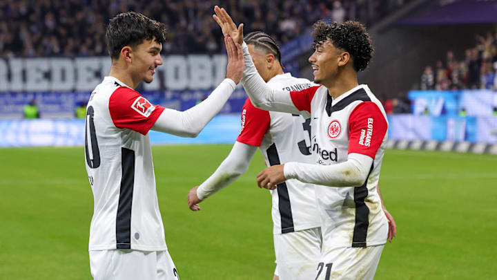Bei Eintracht Frankfurt treffen auch die Youngster