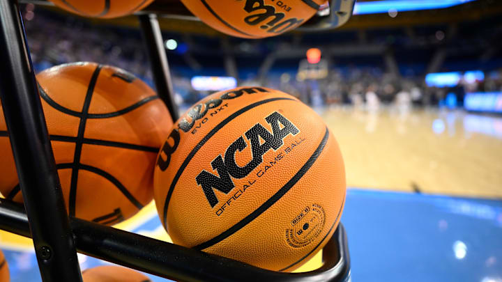 The AP Top 25 preseason men’s college basketball was released on Monday.