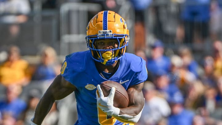 Pittsburgh Panthers running back Desmond Reid 