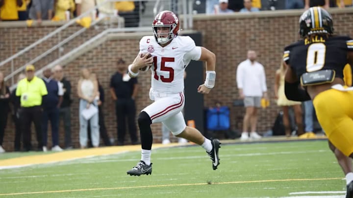 Alabama Quarterback Ty Simpson (15) in action vs Missouri at Faurot Field at Memorial Stadium in Columbia, MO on Saturday, Oct 11, 2025. Alabama Quarterback Ty Simpson (15) in action vs Missouri at Faurot Field at Memorial Stadium in Columbia, MO on Saturday, Oct 11, 2025.