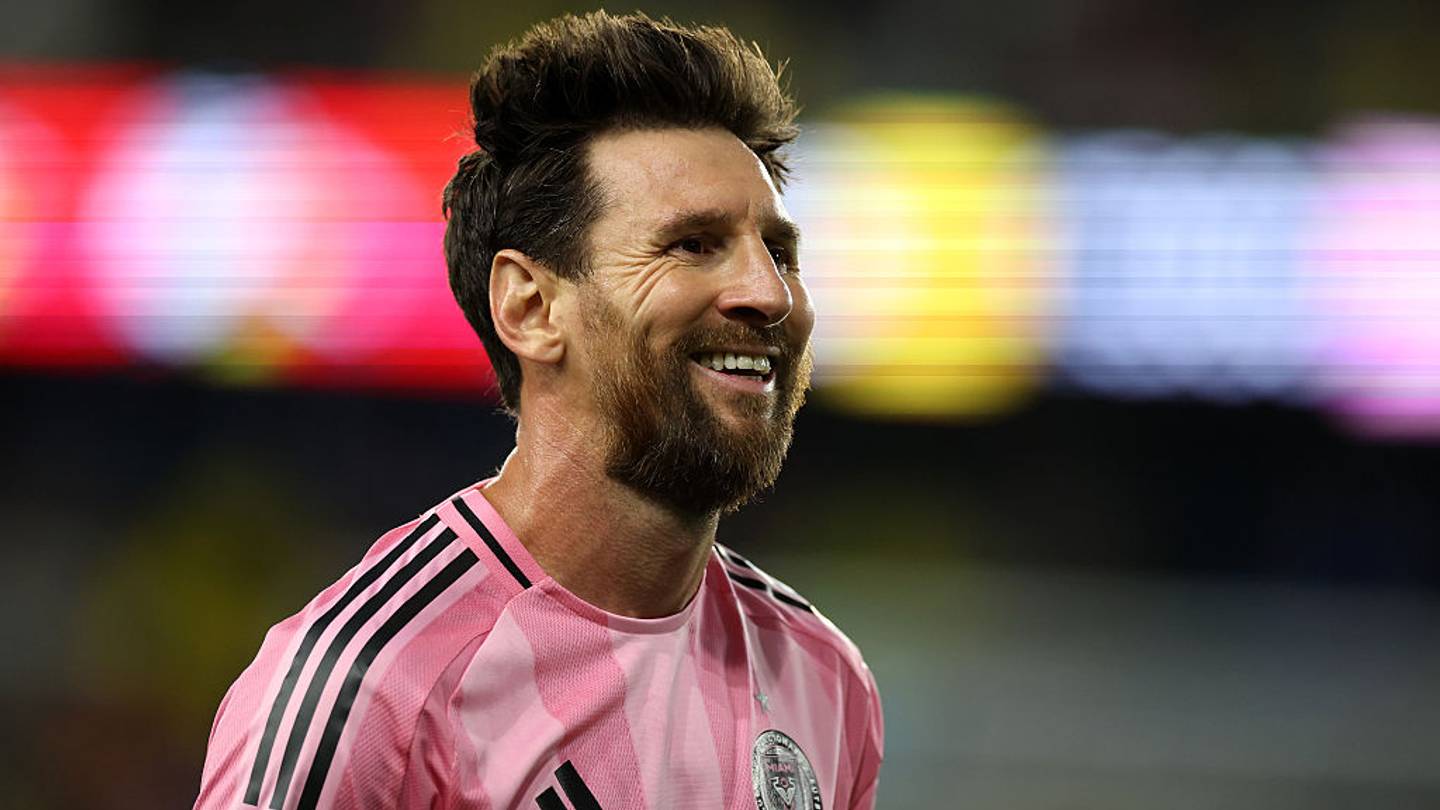 Lio Messi vuelve a asombrar al mundo con un golazo